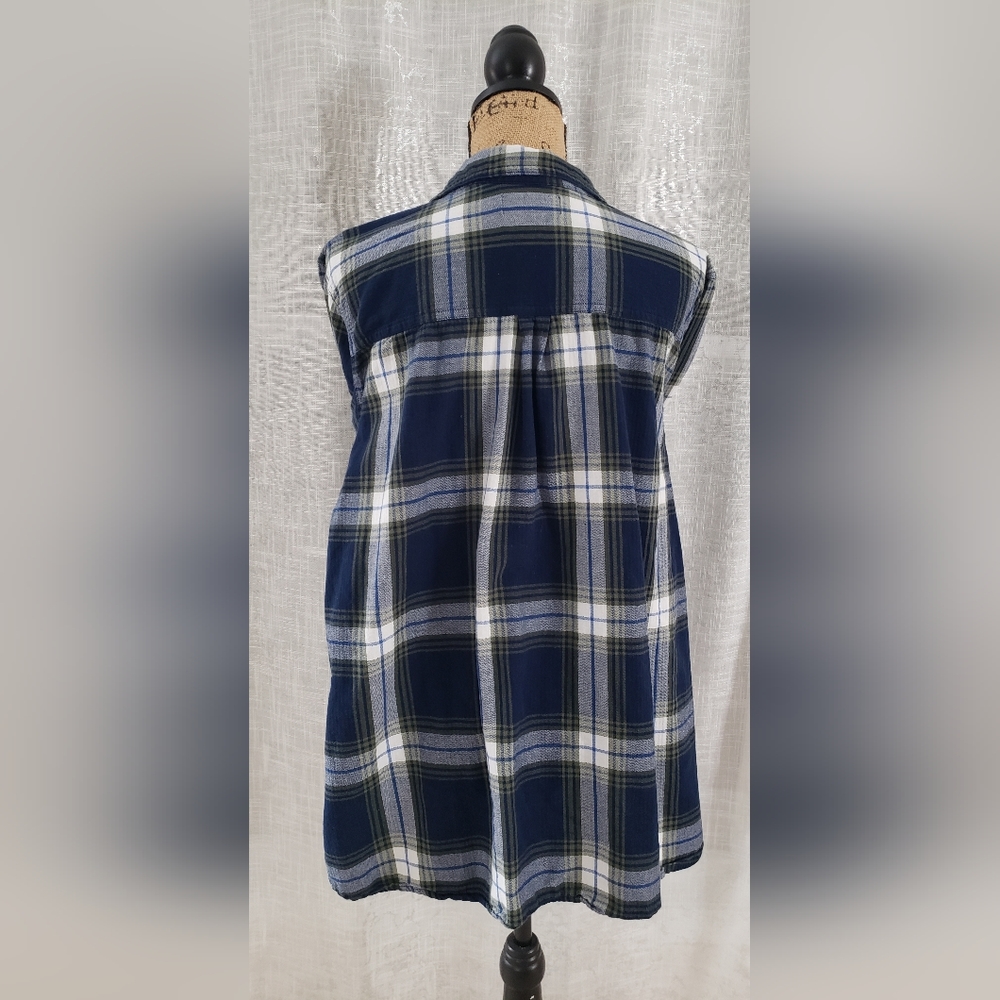 Old Navy Button Down - image 5